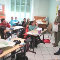 Dictionnaires et clés USB pour les élèves de 6ème